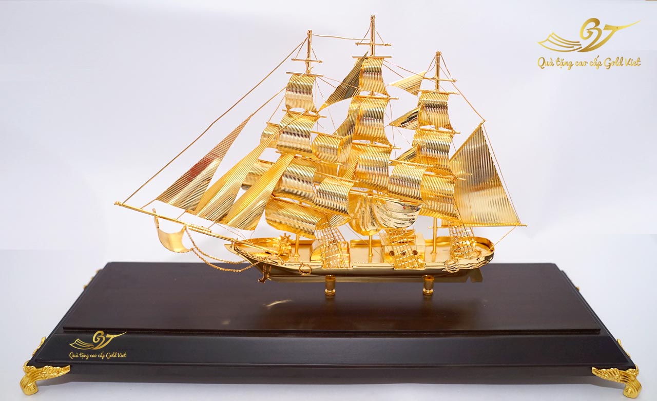 Quy trình làm mô hình thuyền buồm mạ vàng